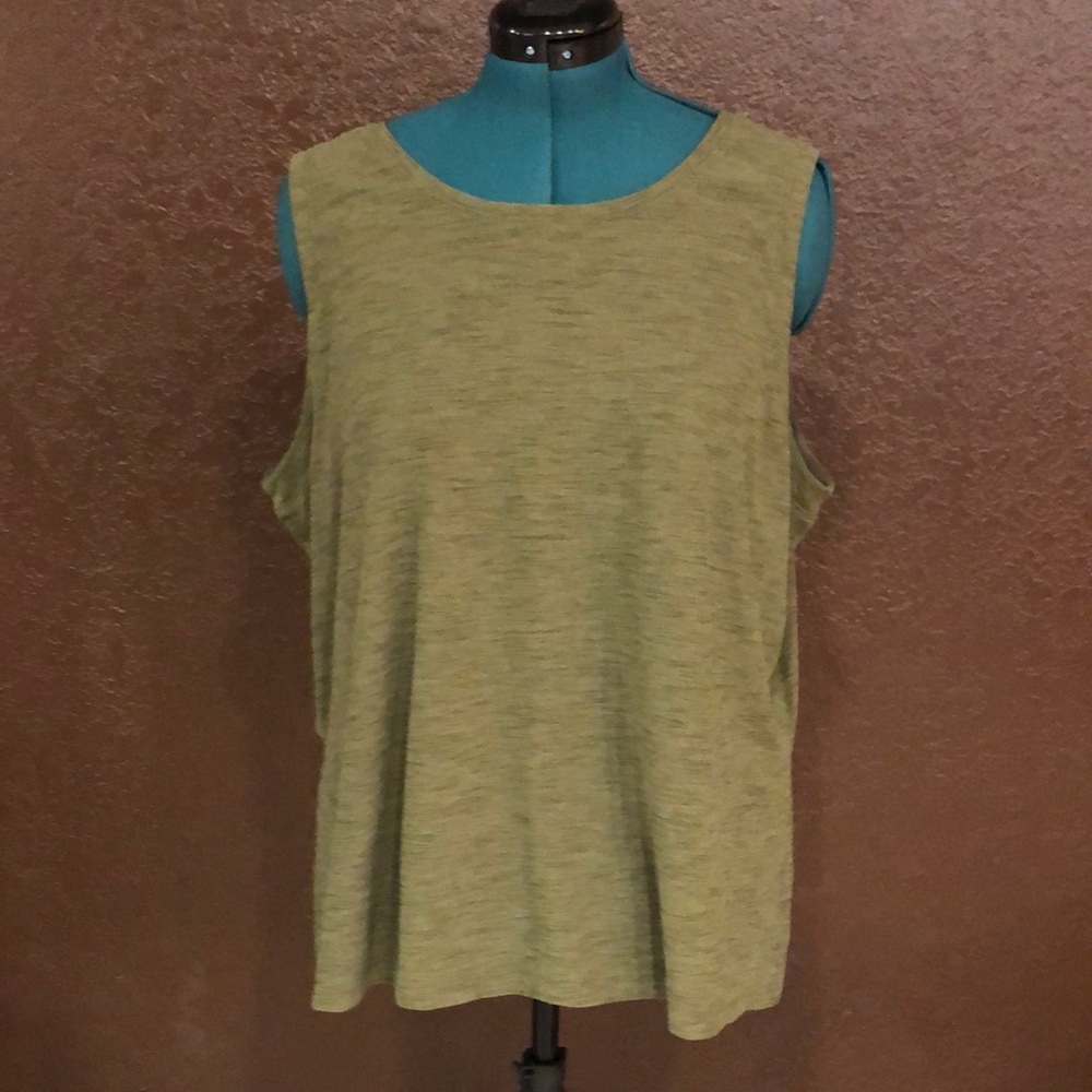 Old Navy Breathe On Tank Top